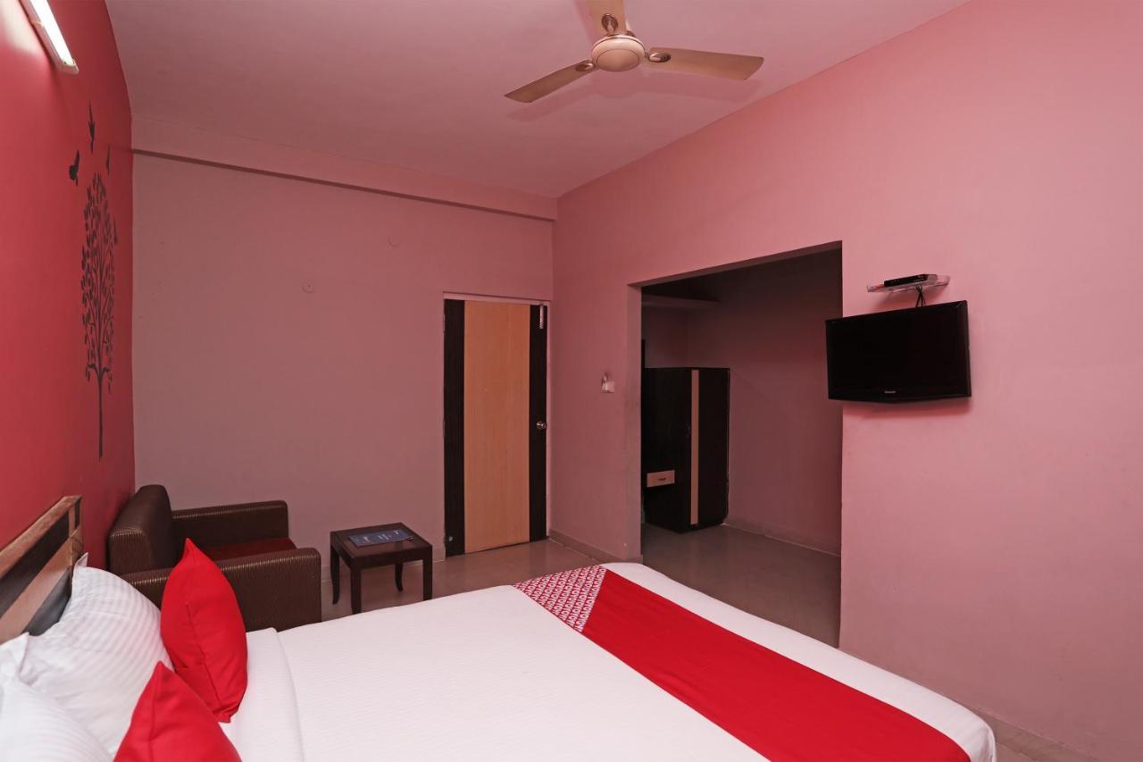 Oyo 6274 Hotel Janaki Residency Puri Exterior foto